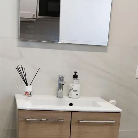 Estudio En Torres Del Sol En Lado Del Mar * أرونا